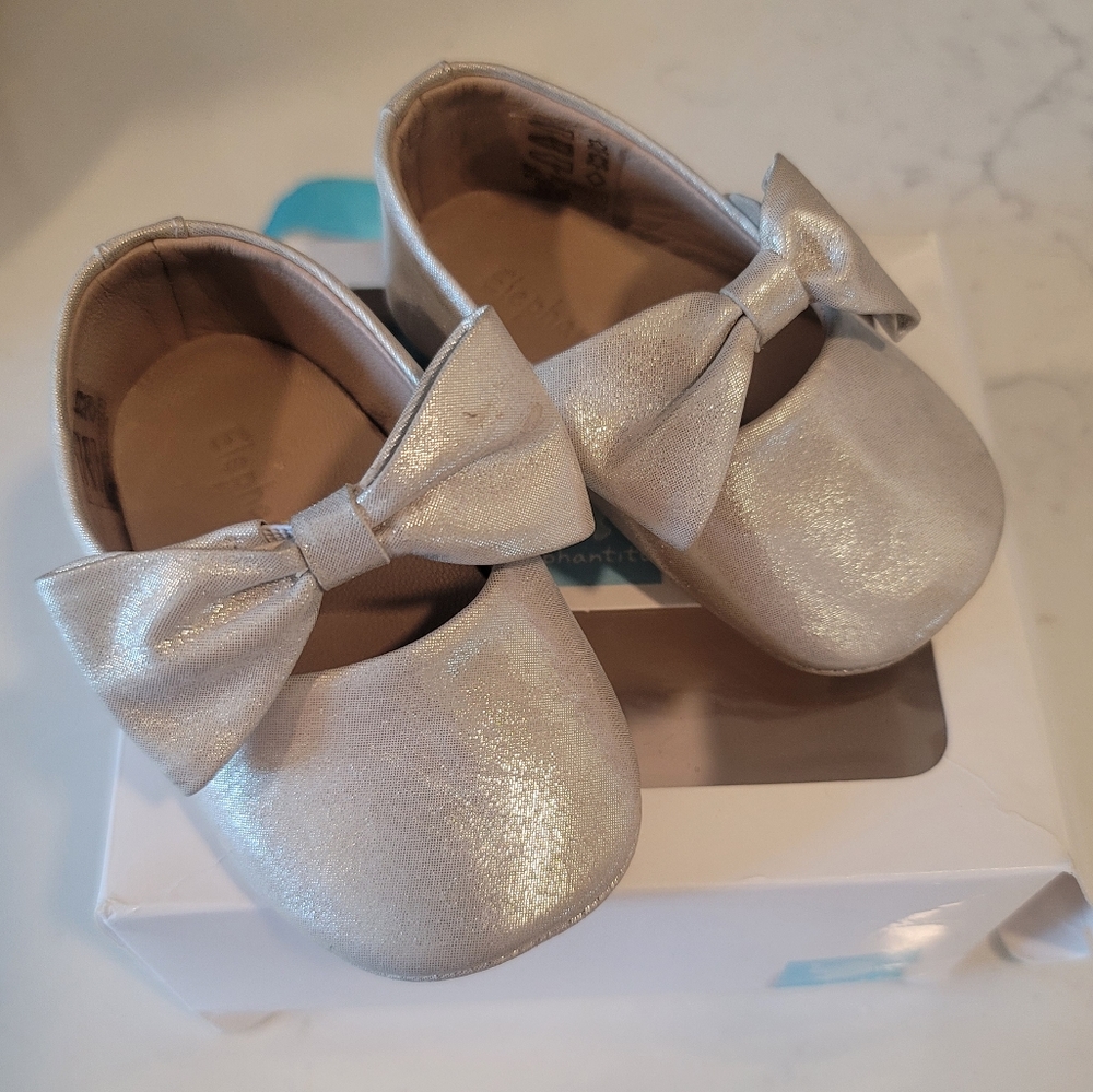 Elephantito ballerina shoes w bow